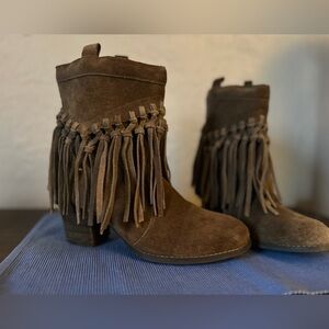 Sbicca Brown Suede Fringe Ankle Boots 8